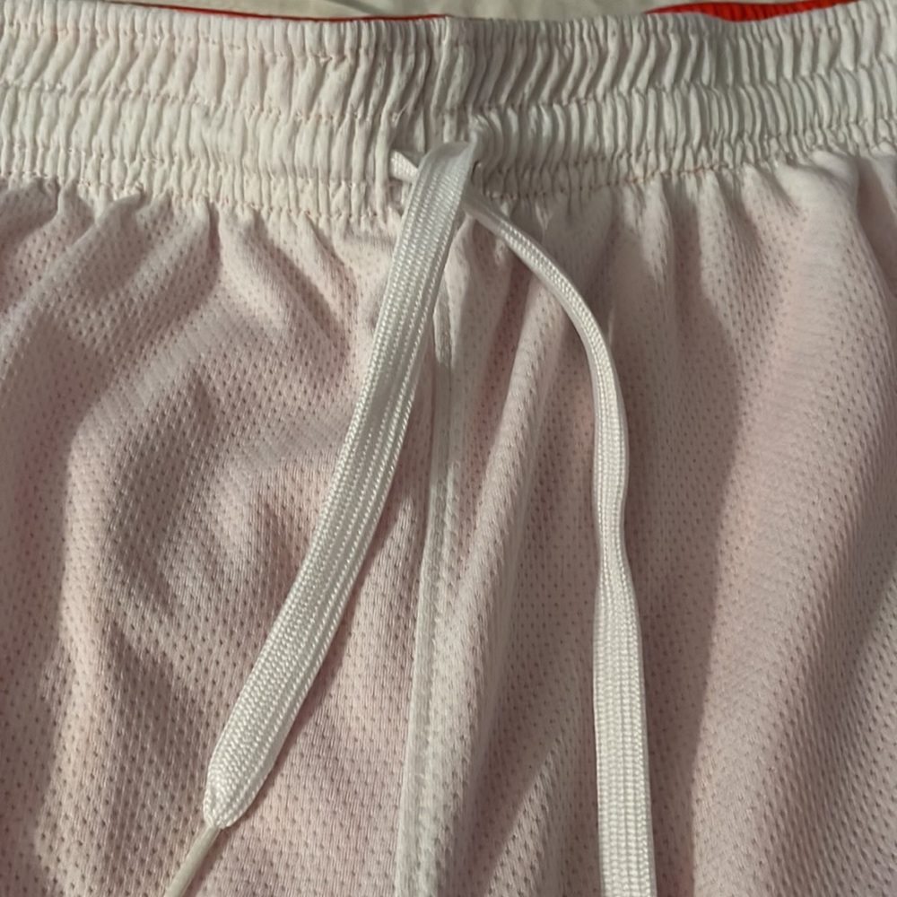 Shorts - Picture 5 of 7